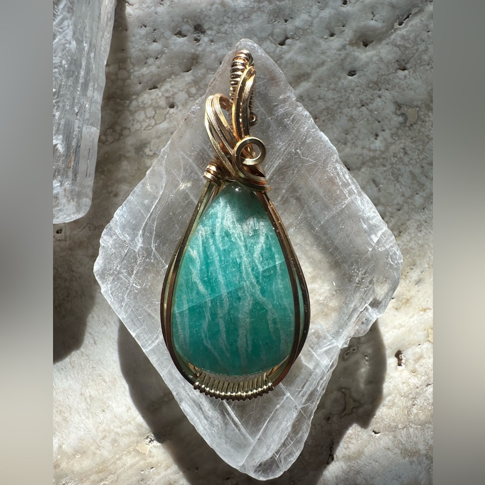 Tarnish Resistant Gold Grounding Copper Amazonite Stone pendant